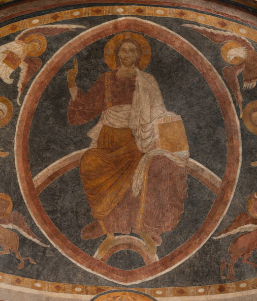 романская фреска с изображением христа, сидящего на радуге - denmark indoors church angel стоковые фото и изображения