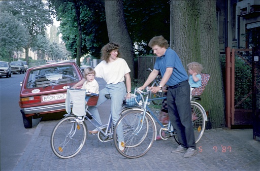 Berlin (West), Germany, 1987. Beginning of alternative mobility in cities. Family outing on bikes.