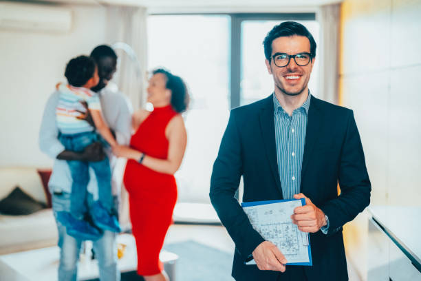 istock Open house real estate visit 1485324187