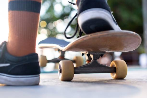 istock Young male riding a skateboard 1485324939
