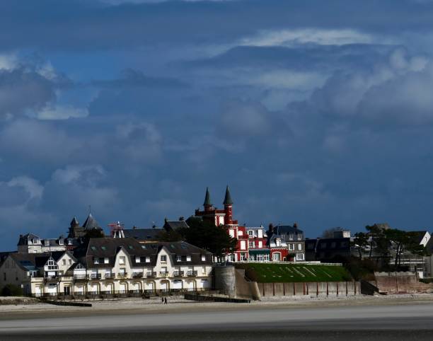 istock Le Crotoy - Beach & Les Tourelles 1485341315