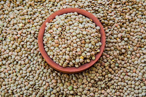 Bowl in green lentils.