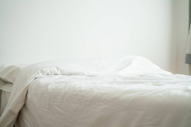 istock Cozy white bedd room minimal interior decoration 1485391967