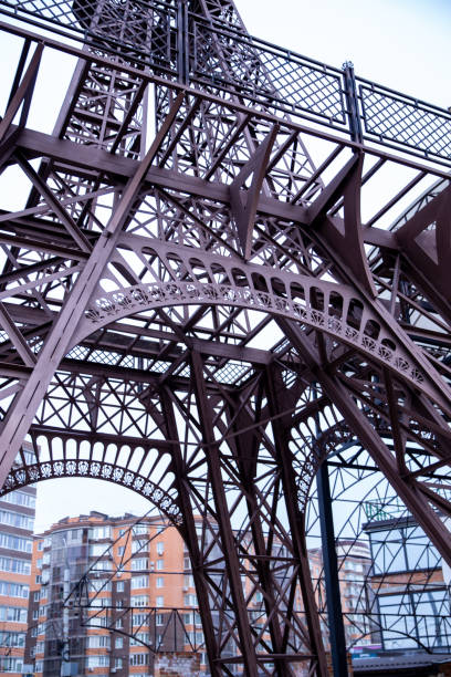 istock city ​​architecture, the Eiffel Tower, a walk through the city 1485436777