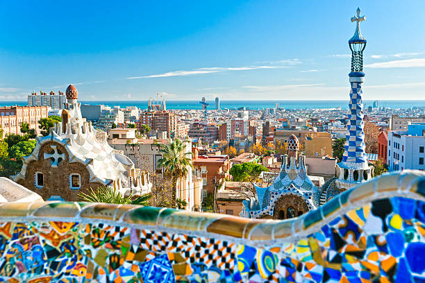 park guell v barceloně, španělsko. - španělsko - stock snímky, obrázky a fotky