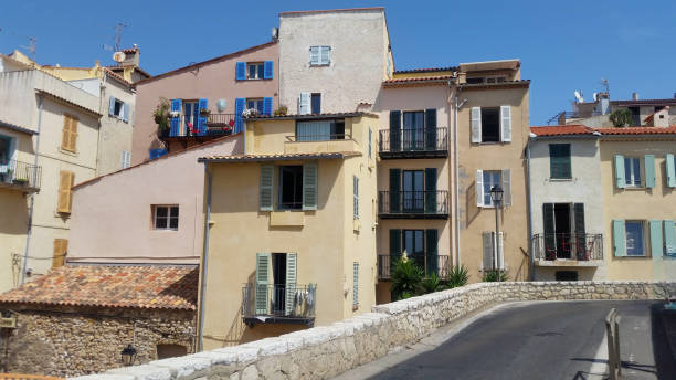 istock The city of Antibes 1485456325