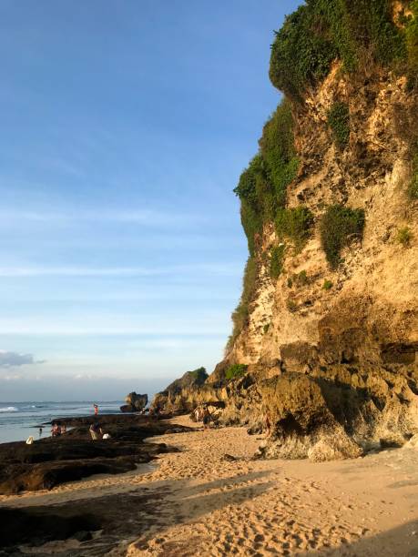 istock Cliff at Suluban Beach, Bali, Indonesia 1485461370
