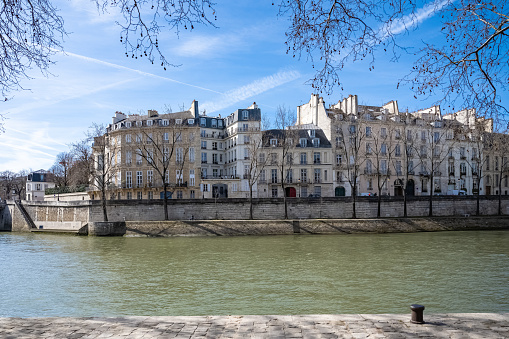 Paris, ile Saint-Louis, beautiful houses quai d’Anjou