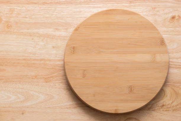 istock Background of a circle of wood over a table with copy space 1485499228
