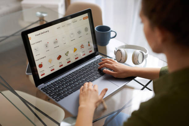 istock Woman using online shopping website 1485541783