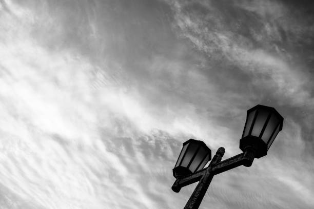 istock street lamp 1485595438