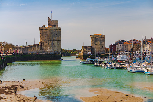 The old port of La Rochelle where the departure of the various shipping companies for cruises to the islands of Aix, Fort Boyard, Ré, Olérons ,...).