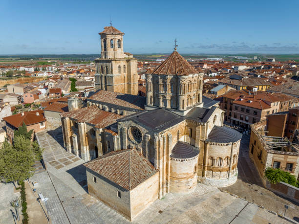 istock Romanesque and gothic  Colegiata Toro. in Zamora 1485713332