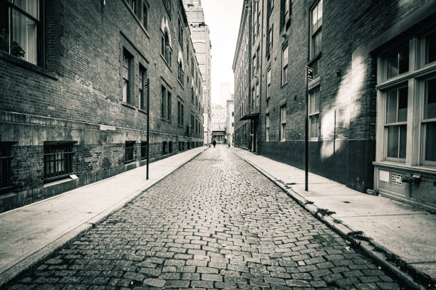 istock BW Alley DT NYC 1485745866