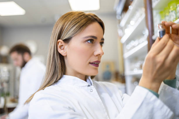 istock Pharmacist working in drugstore looking for a drug 1485746356