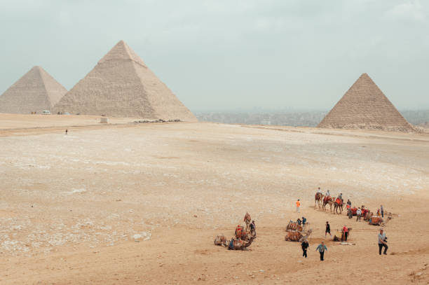le caire, égypte. mars 2023 - saqqara egypt pyramid shape pyramid photos et images de collection