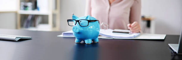istock Financial Money Advice. Saving In 401K 1485961907