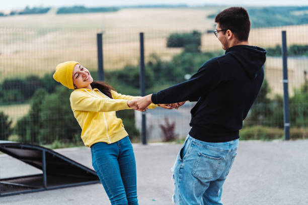 istock Beautiful young couple. 1485993604
