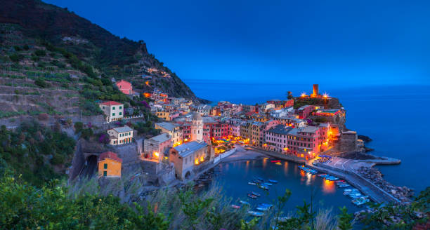 istock Vernazza in the Evening 1486106346