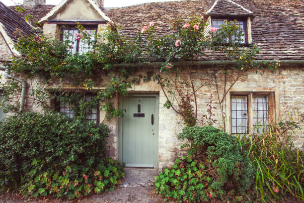istock Cotswold House in Bibury 1486108424