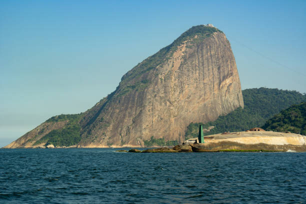 rock e do mar - clear sky landscape urca southeastern region - fotografias e filmes do acervo