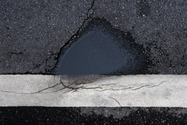 istock texture of street 1486202915