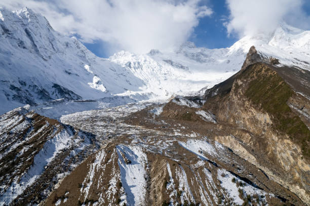 istock View of the mountain range in winter with snow on top 1486218021