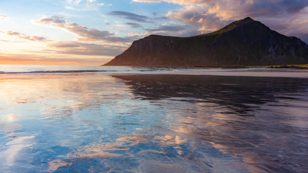 istock Midnight sun on Lofoten 1486252290