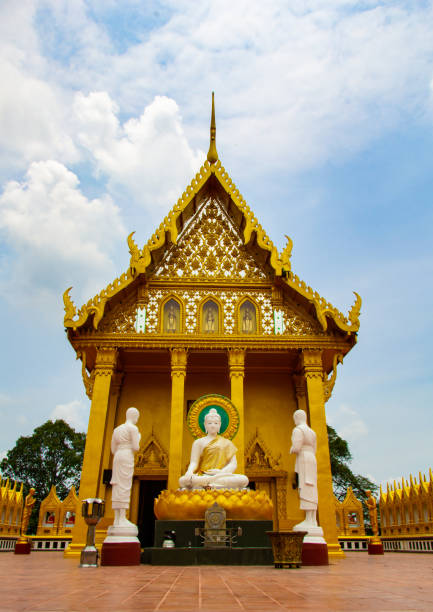 istock beautiful golden temple 1486309118