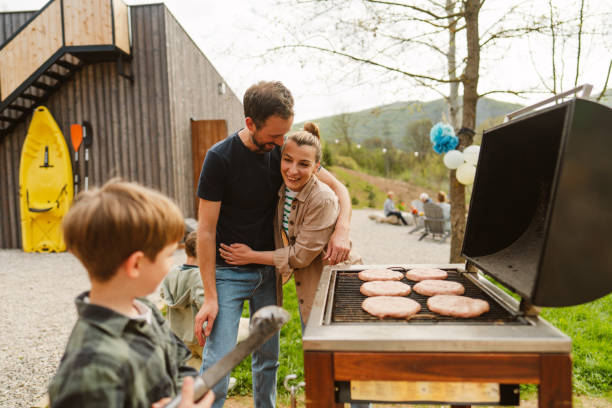 istock Barbecuing for the Fourth of July 1486553948
