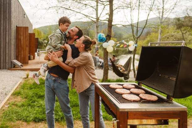istock Barbecuing for the Fourth of July 1486553955