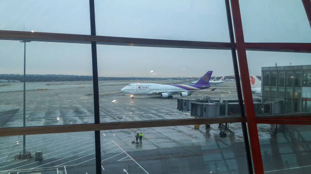 타이 항공 보잉 747 - thai airways 뉴스 사진 이미지