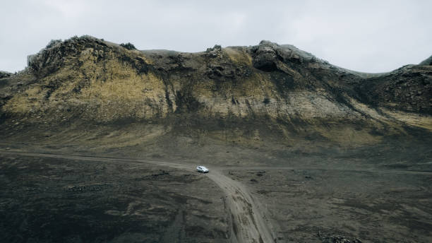 istock highlands iceland car 1486589776