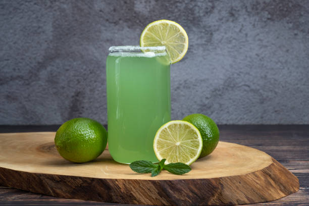 istock Cocktail with lemon slices and mint leaf. 1486731714