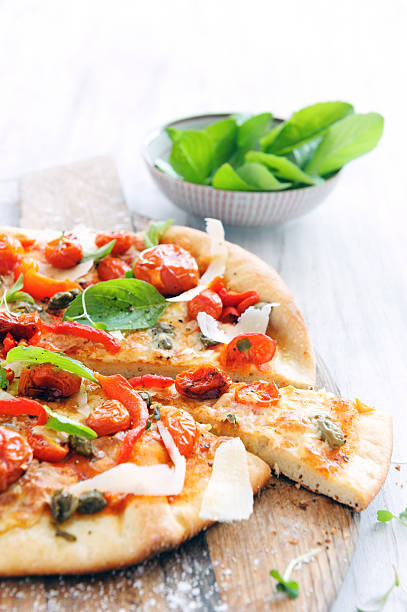 istock Gourmet roasted tomato pizza 148674298