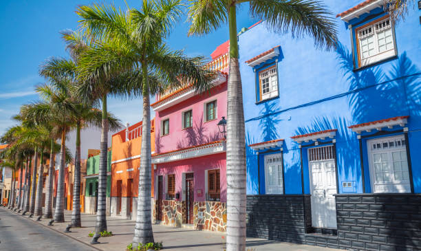 istock colored houses in Puerto de la Cruz 1486743239