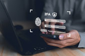 cybersecurity-konzept-2fa-authentifizierung.jpg?b=1&s=170x170&k=20&c=RgWyNP89AtnZco1s8OIVyKj-jwxGzTshNb-Rewfsuvs=