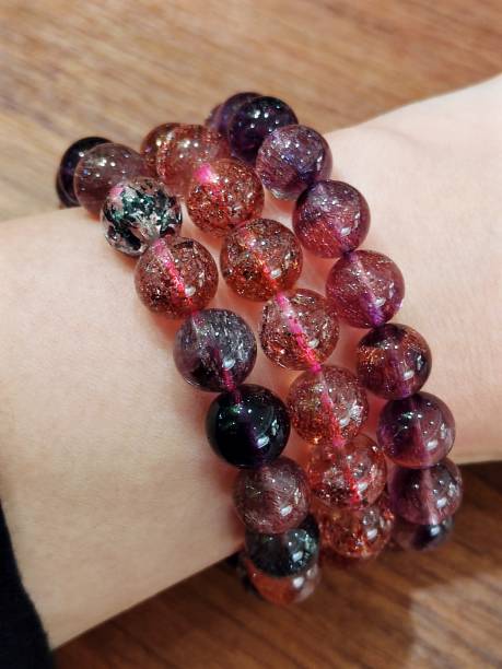 istock Super seven crystal bracelet 1486791693