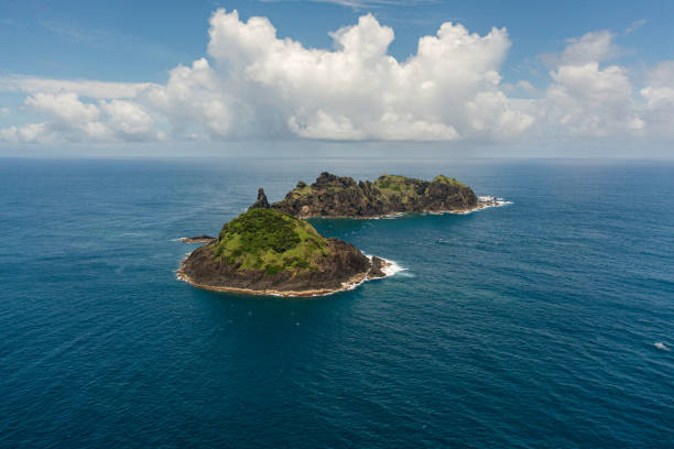 istock Tropical island and blue ocean. 1486842901