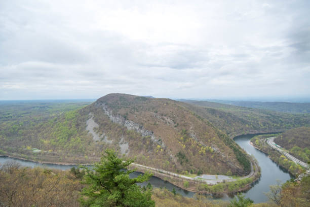 istock Delaware Gap PA and NJ top view hiking spring bloom 1486871555
