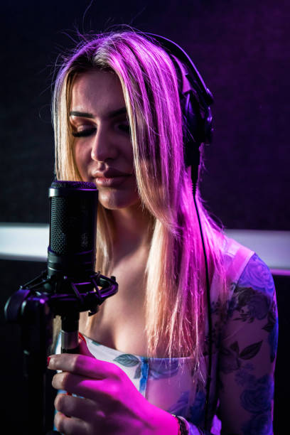 istock emotional song 1486981458