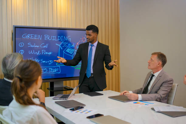 istock White collar worker meeting and make agreement. 1487003958