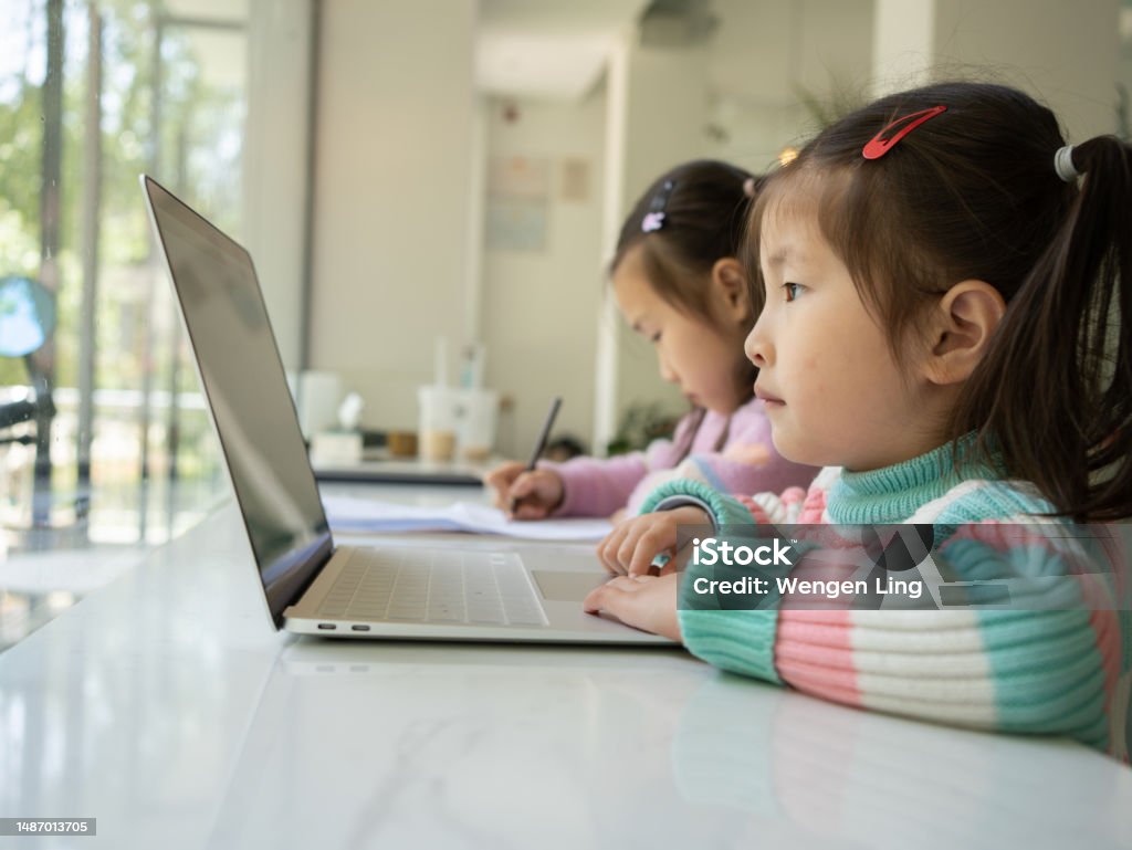 Children Using Wtsp Children Using Computer To Study Stock Photo - Download Image Now ...