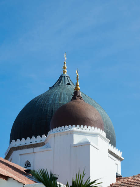 istock Muslim mosque (dome) on blue sky background 1487014558