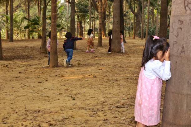 istock Kids Day Out picnic And Playing with friends 1487049727
