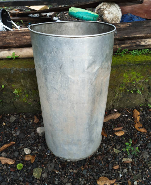 istock Photo of an iron trash can 1487088098