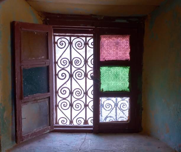 istock Traditional Moroccan Window & Stained Glass 1487098585