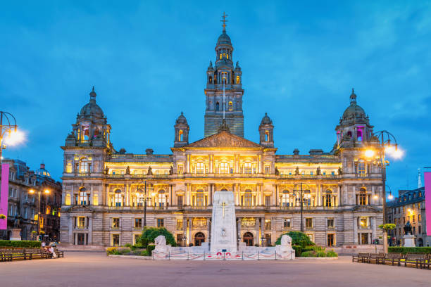 istock Glasgow City Hall Chambers Scotland Night 1487152504