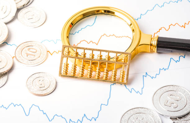istock Dollar financial economy 1487214776