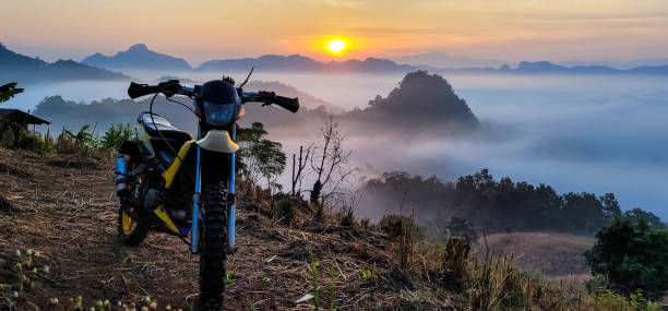 istock Come by motorbike 1487227966